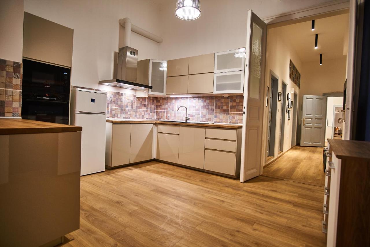 D20 Apartman | Budapest Budapeste Exterior foto